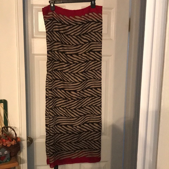 Cejon red and black zebra patterned infinity scarf. Brand new with tags. - Picture 3 of 9